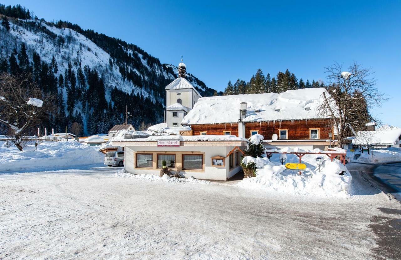 Gasthaus Traube Bichlbach Exterior photo